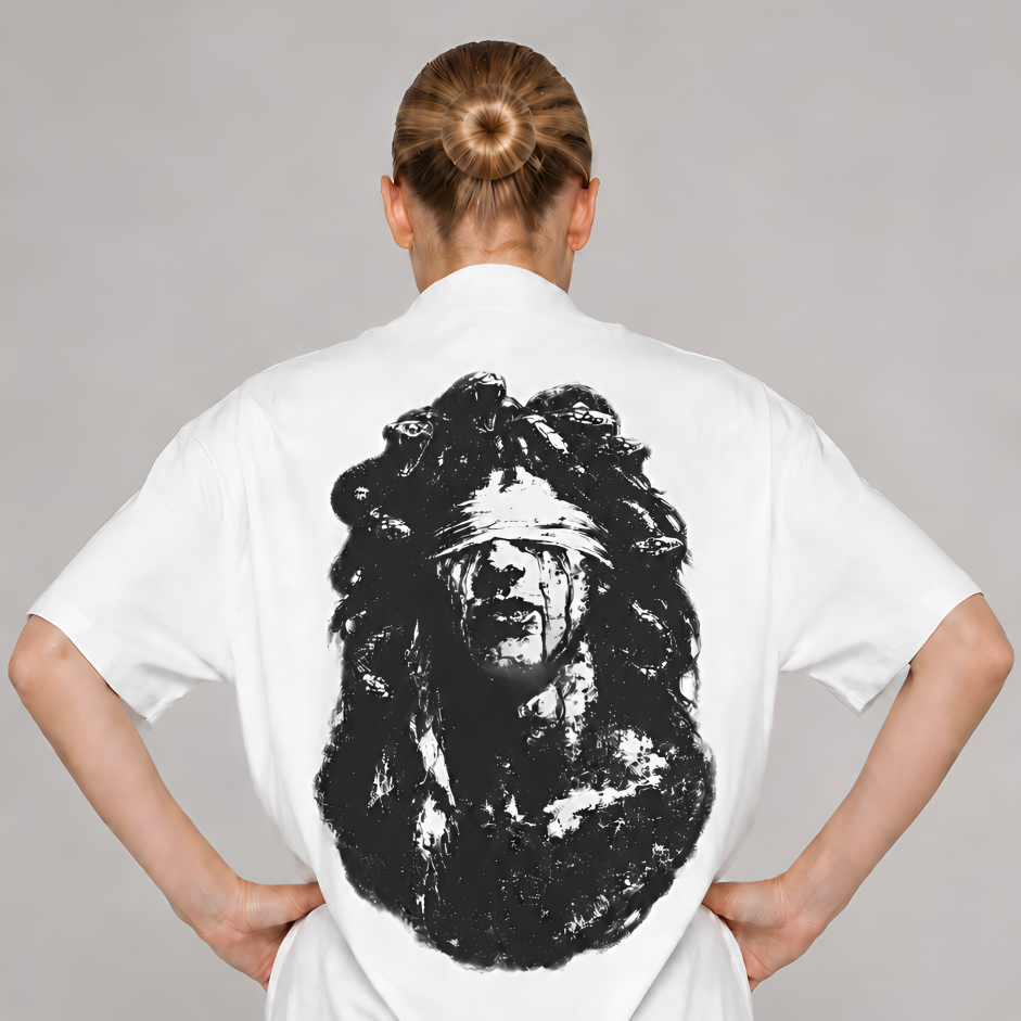 Oversized High Neck Maedar T-shirt