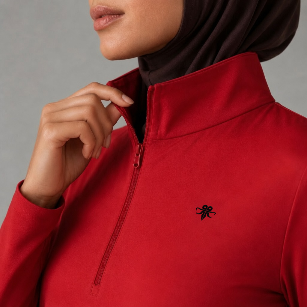 Lightweight Emblem Quarter-Zip Tek